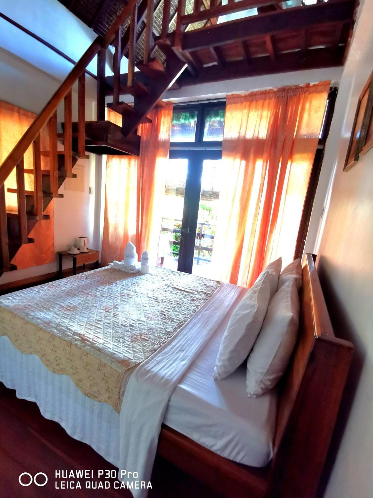 Latitude 10 Siargao Villa General Luna  Oda fotoğraf